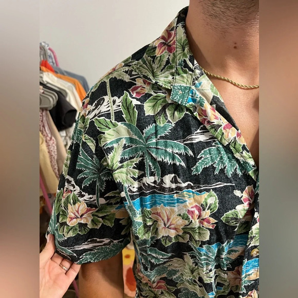 MENS aloha button up - Picture 11 of 16